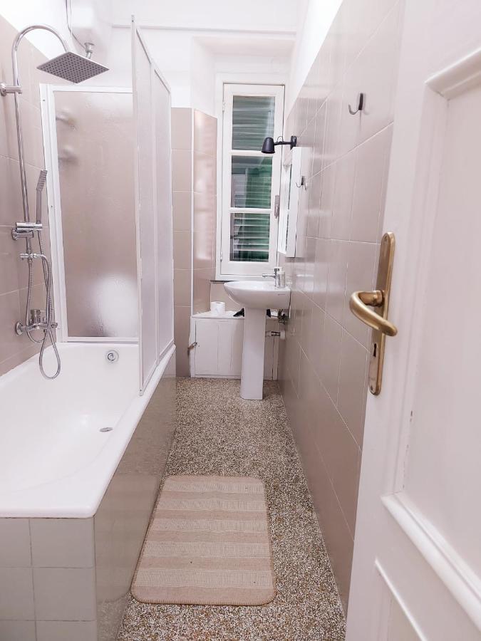 Genova Rooms Brignole B Luaran gambar